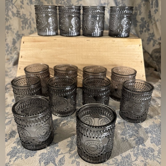 Set of 14 Embossed Gray Glass Candle Votives by Darjen with Box - Picture 1 of 6